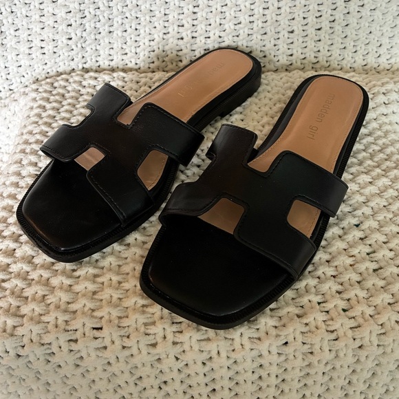 Madden Girl Women’s Hailey Slide Sandal, Open Toe, H Strap Design; Size 6.5 - Picture 2 of 9